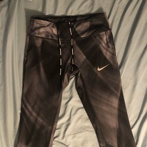 Women’s Nike Dry Fit Legings
